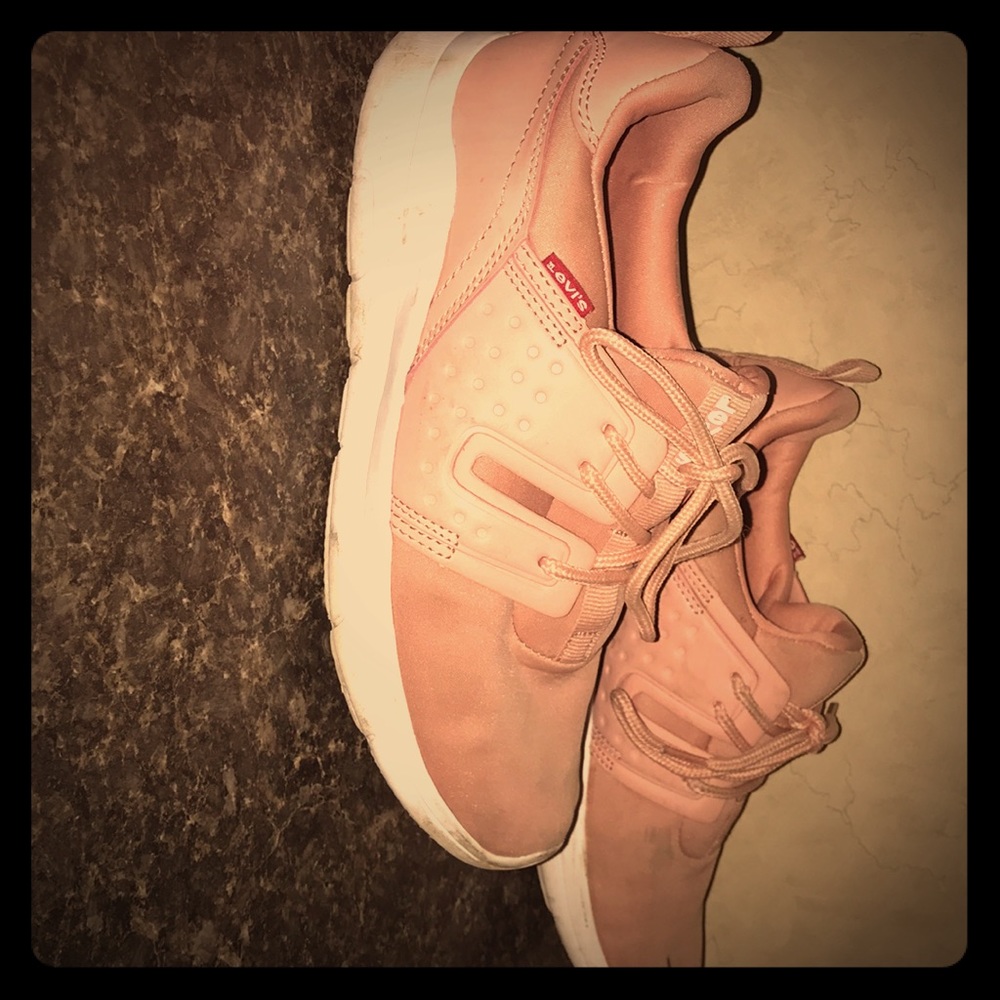 Woman’s shoes